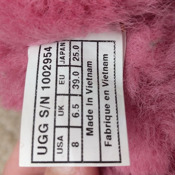 UGG Pink Bailey Bow Boots - Picture 13 of 13